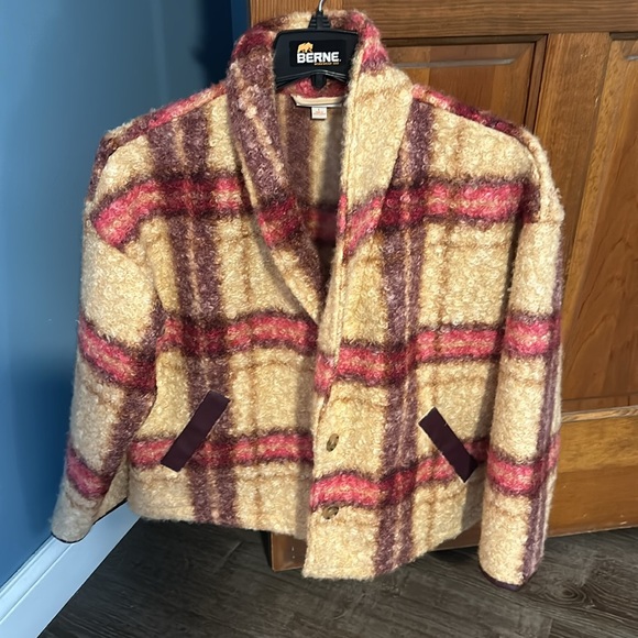 Textured Knox Rose jacket - Picture 2 of 3